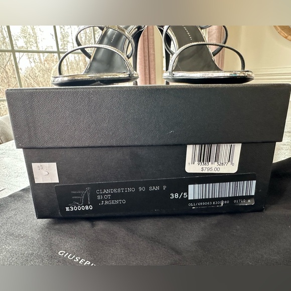 New $795 GIUSEPPE ZANOTTI Silver Padded Strappy Clandestino Heels US 8.5 /38.5EU - Picture 13 of 16
